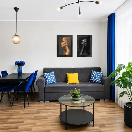 Jm 2 Apartment 3 Min Walk From Main Station & Old Town - Free Parking-3